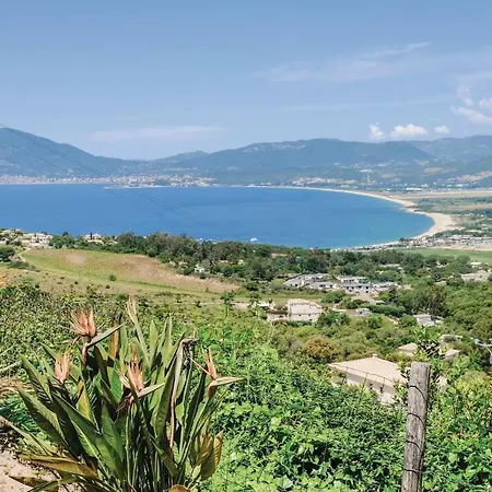 Three-bedroom Holiday In Porticcio *