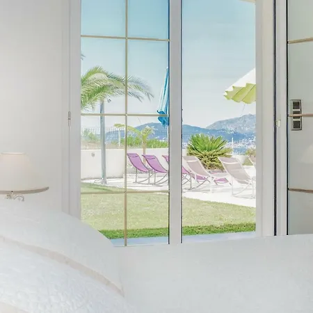 Three-bedroom Holiday In Porticcio *