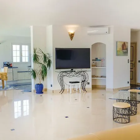 Ferienhaus Three-bedroom Holiday In Porticcio Porticcio (Corsica)