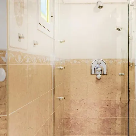 Three-bedroom Holiday In Porticcio Ferienhaus *