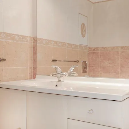 Three-bedroom Holiday In Porticcio Ferienhaus